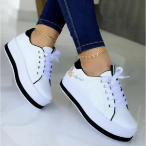 Demoshoes Women'S Fashion Round Toe Thick Sole Shallow Lace-Up Casual Sneakers