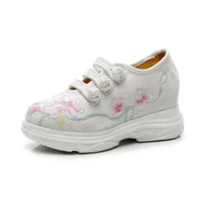 Demoshoes Women Casual Flower Embroidered Round Toe Platform Canvas Sneakers