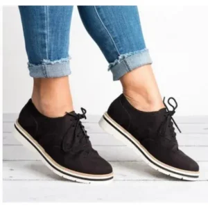 Demoshoes Women Retro Plus Size Simple Solid Color Lace-Up Round Toe Sneakers