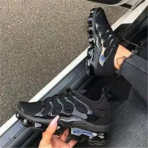 Demoshoes Women Solid Color Lace-Up Sports Shoes